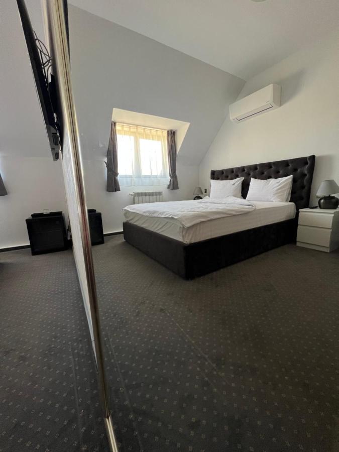 Hotel Casa Mignon Oradea Zewnętrze zdjęcie