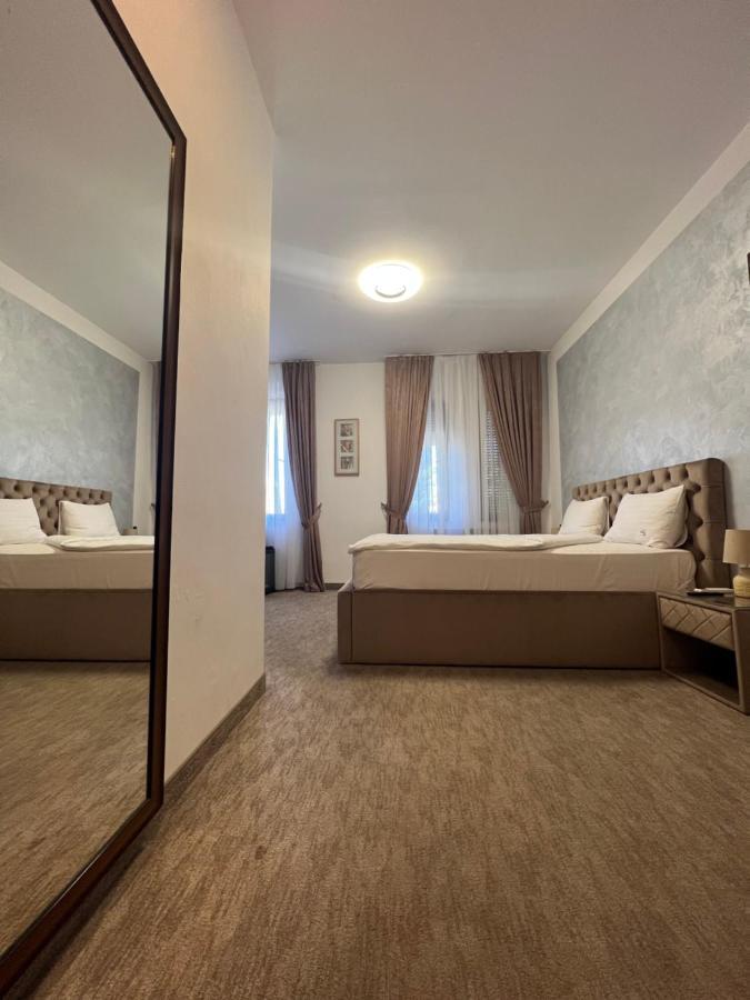 Hotel Casa Mignon Oradea Zewnętrze zdjęcie